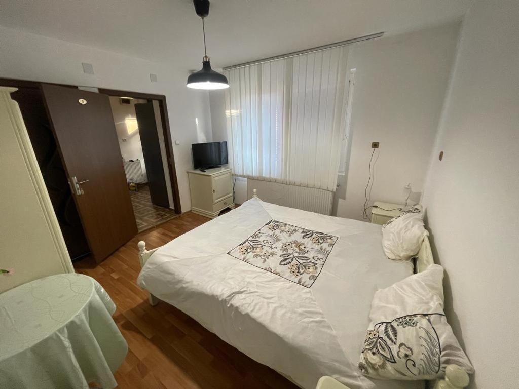 Fortress Apartments Oradea Εξωτερικό φωτογραφία
