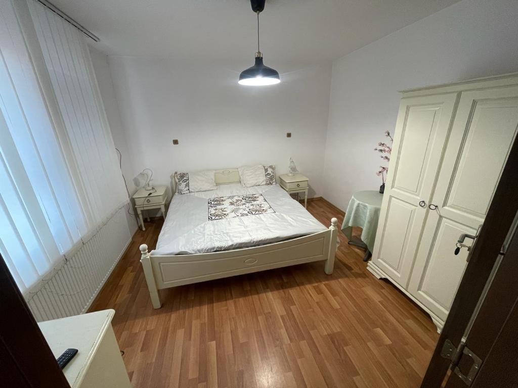 Fortress Apartments Oradea Εξωτερικό φωτογραφία